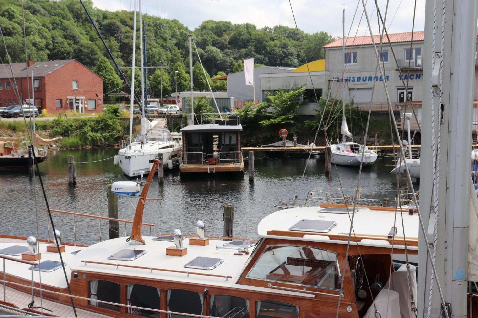 Houseboat Leni Flensburg Hotel Ngoại thất bức ảnh